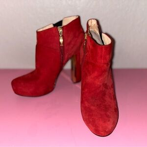 Guess Coreline Ankle Booties